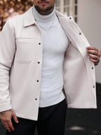 Manfinity CasualCool Manteau long casual à manches longues de couleur unie pour hommes, convenant à l'automne et à l'hiver. Manteau crème à boutons pour hommes