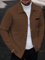 Manfinity CasualCool Manteau long casual à manches longues de couleur unie pour hommes, convenant à l'automne et à l'hiver. Manteau crème à boutons pour hommes